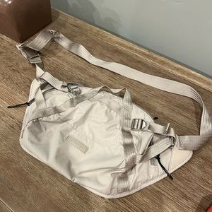 Athleta Fanny Pack